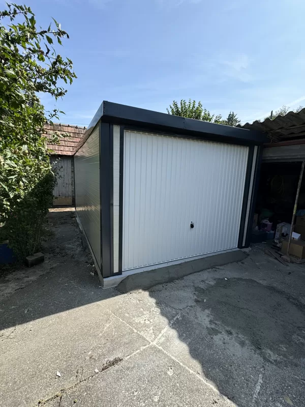 Egyedi méretű garázs: 3x4 m
