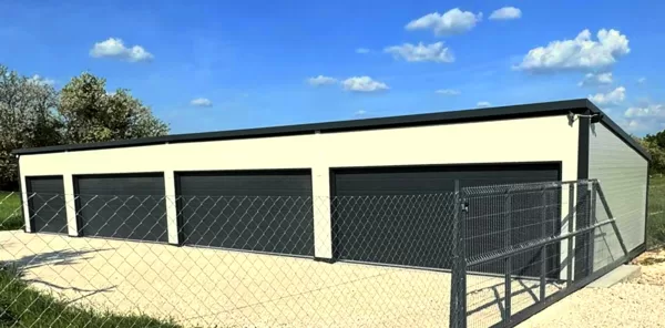 Egyedi  méretű garázs: 25x6 m